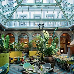 Hotel 25hours Piazza San Paolino, Firenze