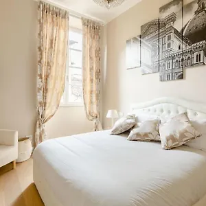 Appartamento Duomo Luxury With View